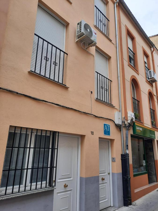Apartamentos Clavero 10 Plasence Extérieur photo